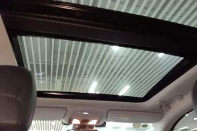 Jeep Cherokee 2019, 58400 км, за 70032.68 CNY - фото 21