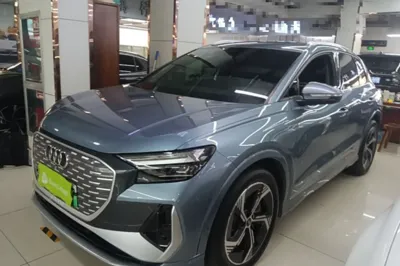 Audi Q4 e-tron · 2023 год