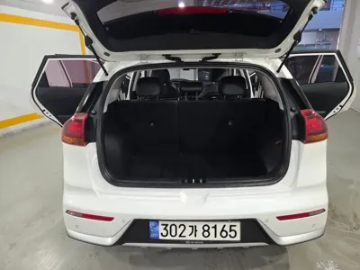 Kia Niro 2017, 174643 км, за 99990000 KRW - фото 16