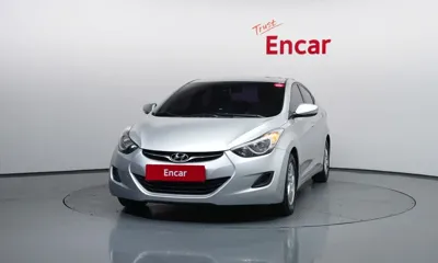 Hyundai Avante · 2012 год