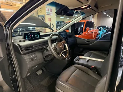 Hyundai Staria 2025, 11335 км, за 37000000 KRW - фото 9
