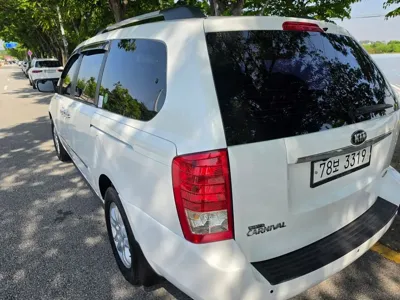 Kia Canival 2013, 74000 км, за 4800000 KRW