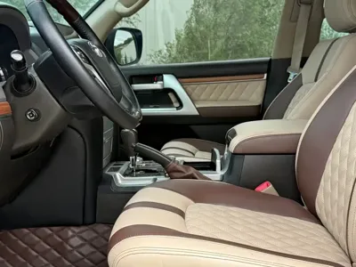 Toyota Land Cruiser 2009, 280000 км, за 210000 CNY