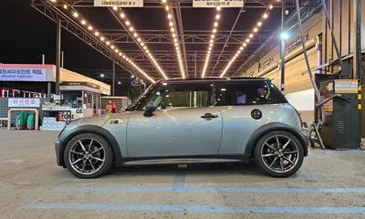 MINI Cooper 2006, 148200 км, за 7500000 KRW