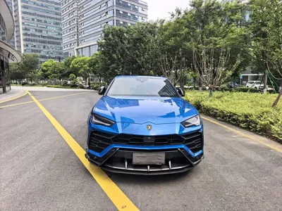 Lamborghini Urus 2019, 12900 км, за 1968000 CNY