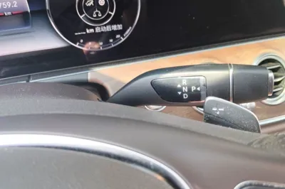 Mercedes-Benz E-Class 2018, 126400 км, за 174768.99 CNY - фото 13