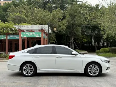 Honda Accord 2019, 45000 км, за 79800 CNY - фото 4