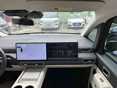 Li Auto Li MEGA 2025, 3600 км, за 509799 CNY - фото 13