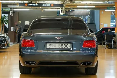 Bentley Flying Spur 2016, 63754 км, за 59900000 KRW