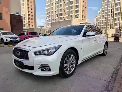 Infiniti Q50L 2017, 150000 км, за 53000 CNY