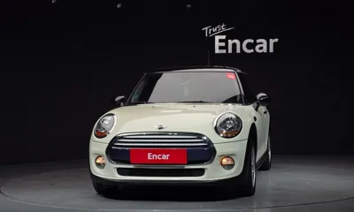 MINI Cooper 2015, 94263 км, за 7900000 KRW