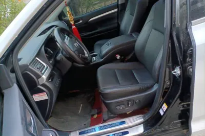 Toyota Highlander 2021, 51100 км, за 164327.56 CNY - фото 16