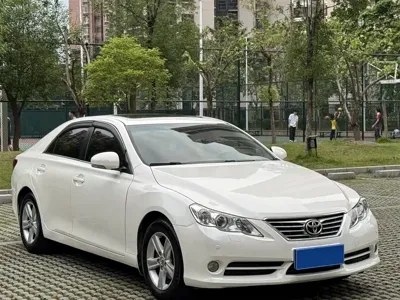 Toyota Reiz 2013, 140000 км, за 45800 CNY