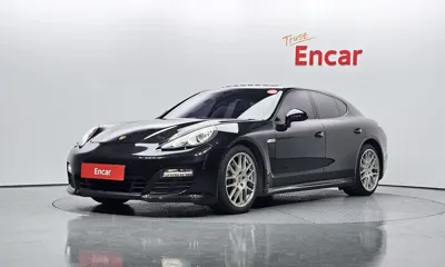 Porsche Panamera · 2011 год