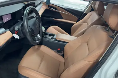 Toyota Camry 2024, 41500 км, за 139622.46 CNY - фото 9