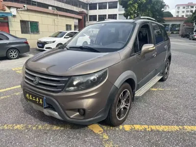 Fengxing X5 2013, 97000 км, за 8800 CNY