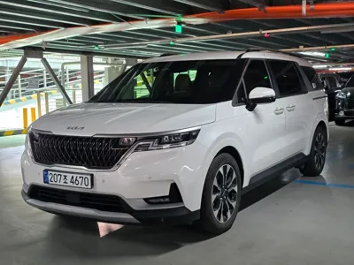 Kia Canival · 2023 год