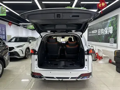 Toyota Granvia 2024, 28000 км, за 249800 CNY - фото 8