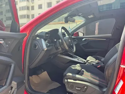 Audi A3 2021, 48000 км, за 115800 CNY