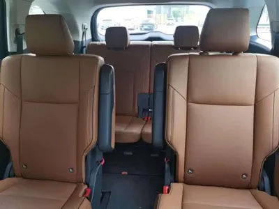 Hongqi Hongqi HS7 PHEV 2025, 5000 км, за 149800 CNY - фото 8