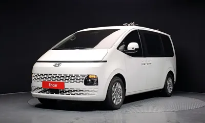 Hyundai Staria · 2022 год