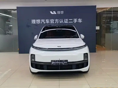 Li Auto Li L8 2025, 5800 км, за 288000 CNY