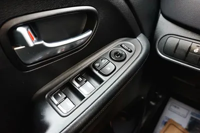 Kia Carens 2016, 78015 км, за 6790000 KRW - фото 16