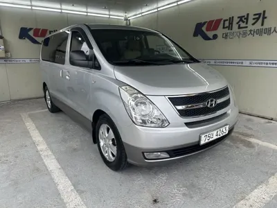 Hyundai Starex · 2009 год