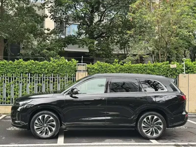 AITO 问界 AITO M7 2023, 120000 км, за 132800 CNY