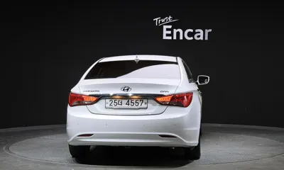 Hyundai Sonata 2013, 159687 км, за 4800000 KRW