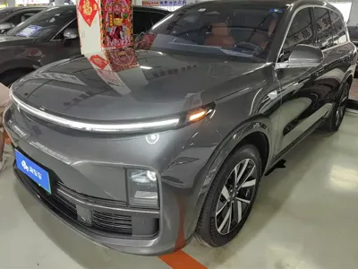 Li Auto Li L8 · 2023 год