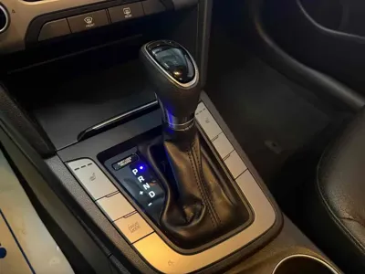 Hyundai Avante 2017, 141956 км, за 6300000 KRW - фото 9