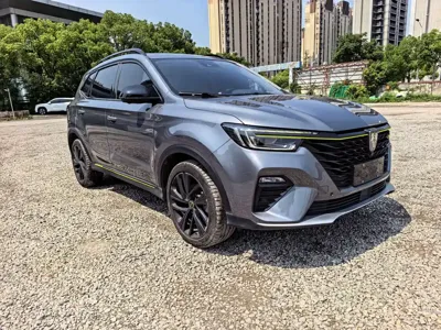 Roewe RX5 New Energy 2020, 41000 км, за 39600 CNY