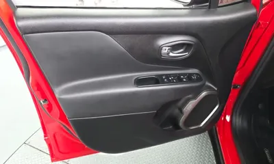 Jeep Renegade 2018, 49901 км, за 12500000 KRW - фото 24