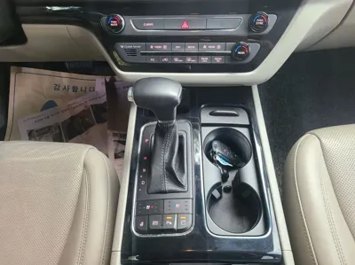 Kia Canival 2017, 75600 км, за 14500000 KRW - фото 9