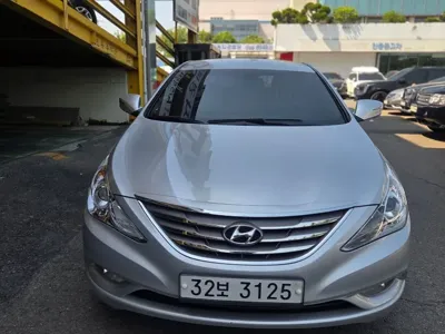 Hyundai Sonata · 2012 год