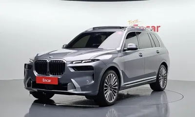 BMW X7 · 2023 год
