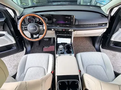 Kia Canival · 2022 год