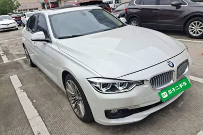 BMW 3 Series 2019, 82100 км, за 94213.06 CNY