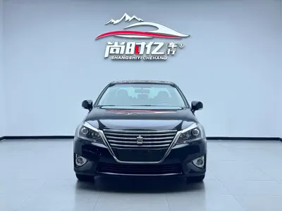 Toyota Crown 2012, 83000 км, за 89800 CNY