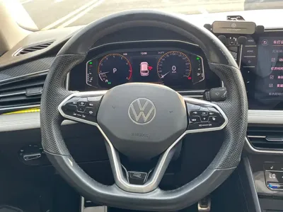 Volkswagen Tiguan L 2021, 50000 км, за 99800 CNY - фото 17