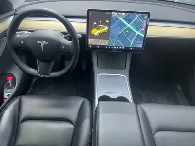 Tesla Model Y 2022, 40000 км, за 94200 CNY