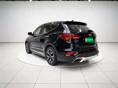 Hyundai Santa Fe 2018, 44400 км, за 51100 CNY