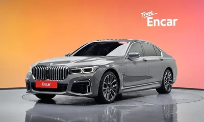 BMW 7-Series · 2021 год