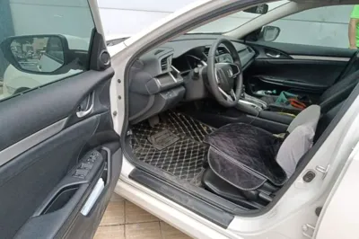 Honda Civic 2016, 33900 км, за 65620.8 CNY - фото 13
