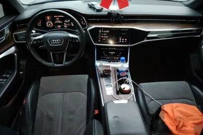 Audi A6L 2023, 73800 км, за 234224.03 CNY - фото 6