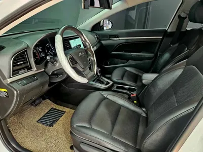 Hyundai Avante 2018, 49593 км, за 11700000 KRW - фото 11