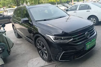 Volkswagen Tiguan L 2022, 122200 км, за 104674.45 CNY