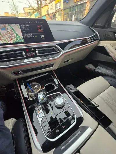 BMW X7 2022, 38000 км, за 93820000 KRW