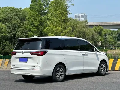 Buick GL8 2022, 88000 км, за 155800 CNY - фото 7